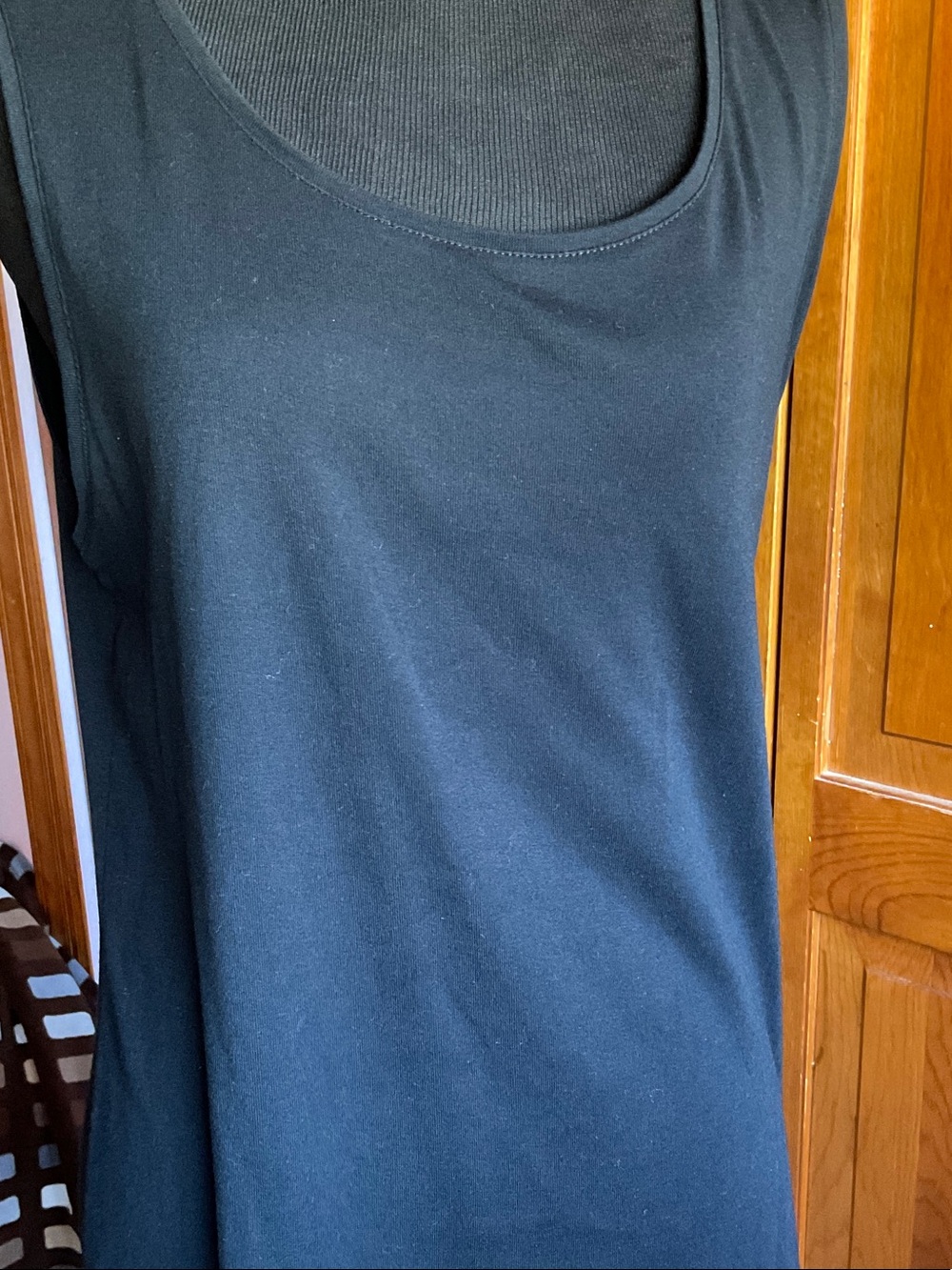 croft & barrow black scoop neck sleeveless tank top